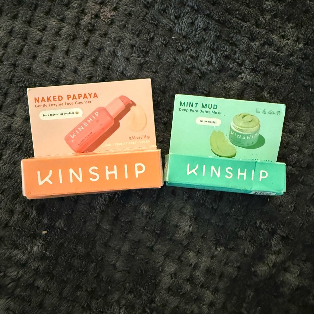 Kinship Naked Papaya and Mint Mud Skincare Mask Set